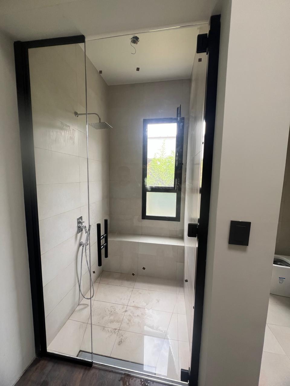 Box de aluminio esmerilado