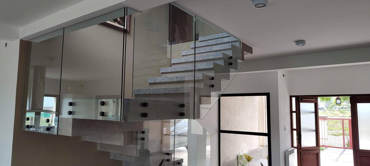 Barandas de vidrio - Acumag